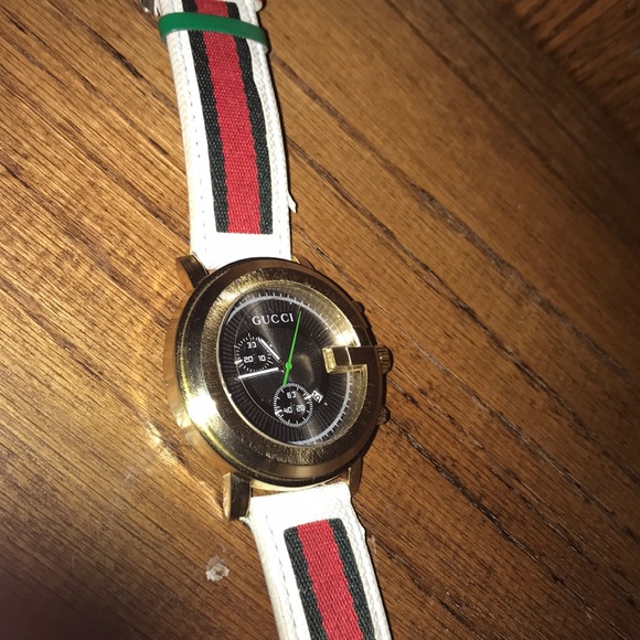 Gucci watch - Picture 2 of 2